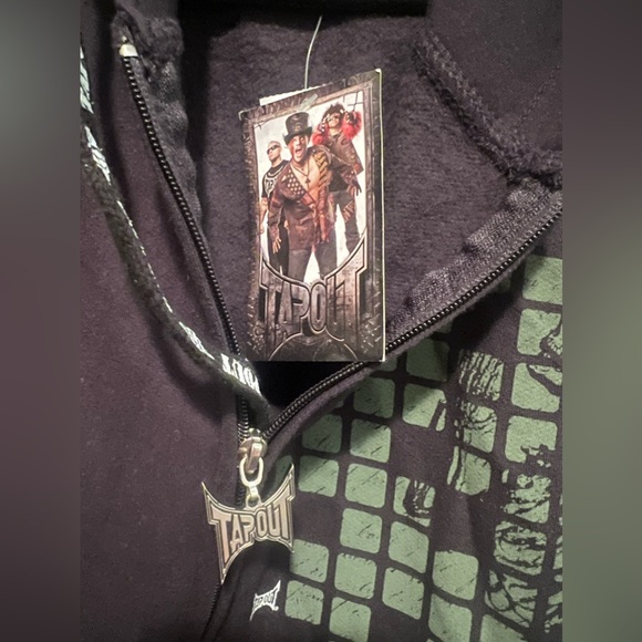 NWT Vintage Tapout XL Hoodie - Picture 3 of 5